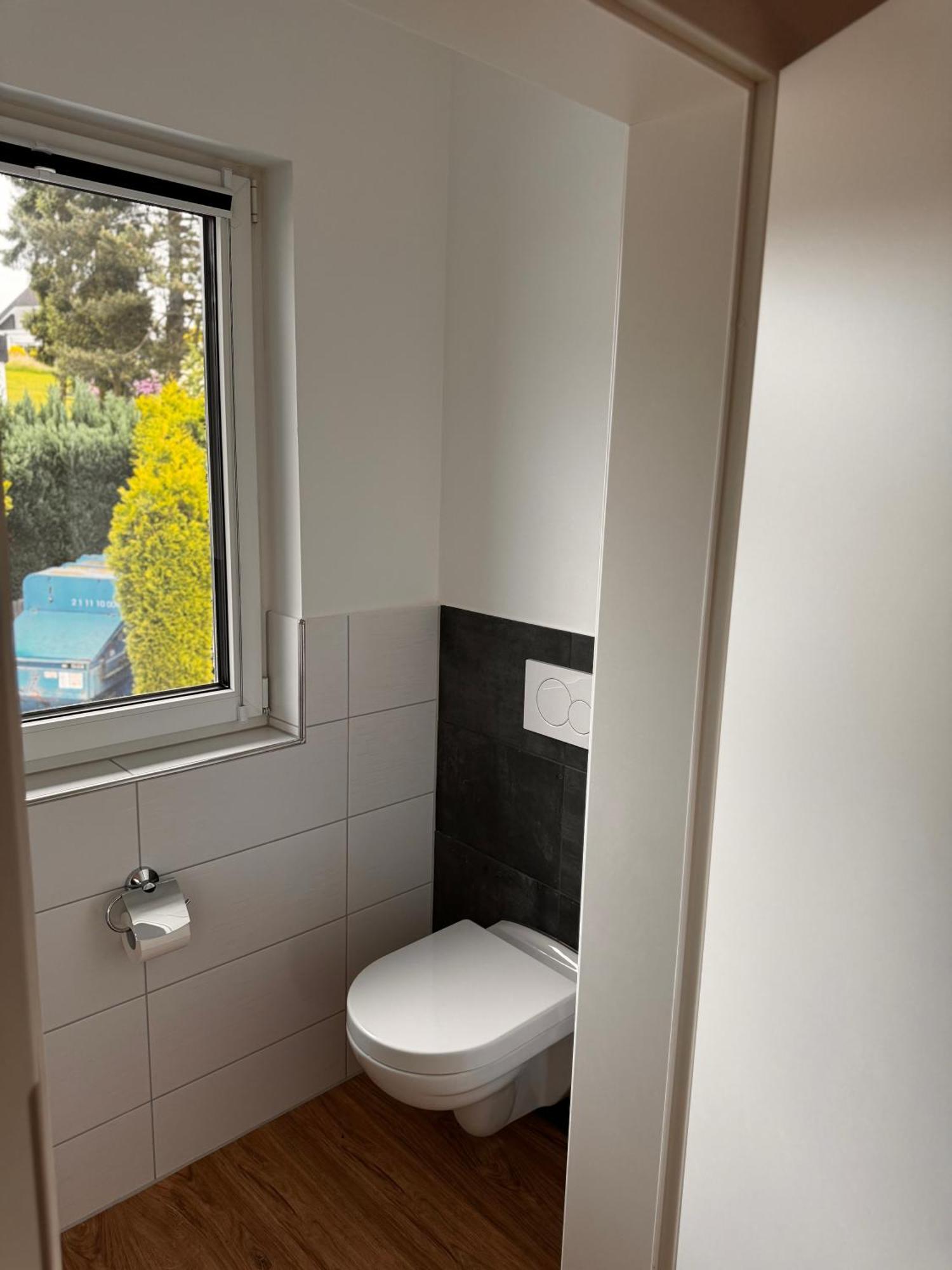 Traumhafter Ausblick, Modern Mit Komfort Und Stil *
